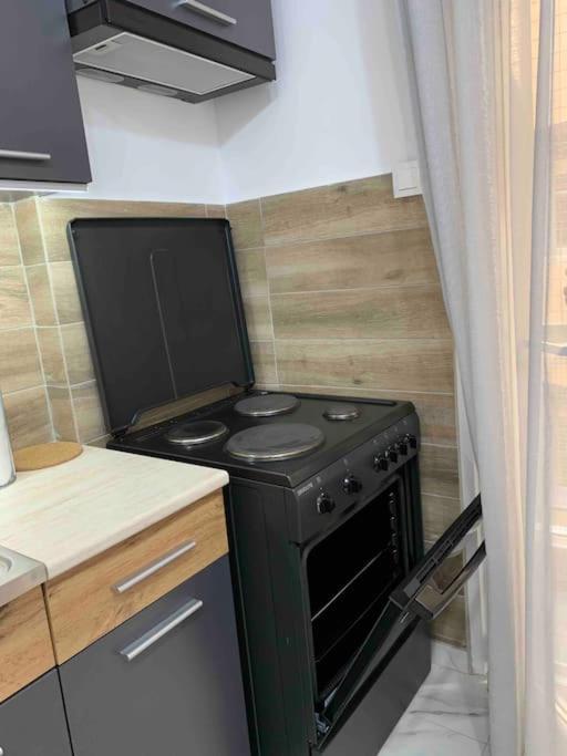 Lux Appartment , 3 Rooms Full Extra , City Center Salonicco Esterno foto