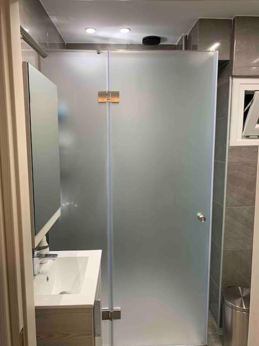 Lux Appartment , 3 Rooms Full Extra , City Center Salonicco Esterno foto